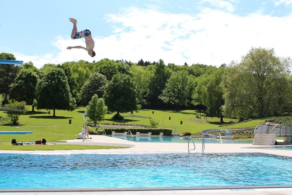 Should You Move Or Stay Still During A Cold Plunge?