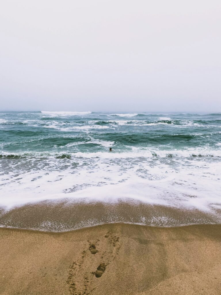 How Cold Plunging Builds Grit Through Mindful Discomfort