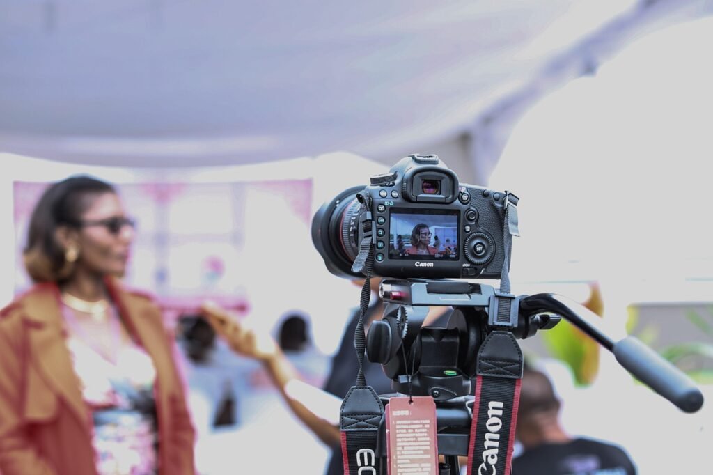 Should You Film Your Plunge? Social Media Do’s  Don’ts