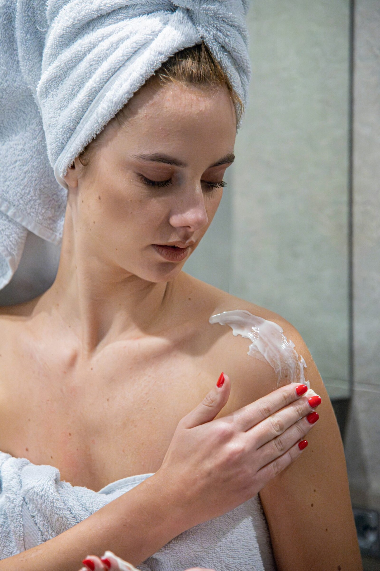 Can Cold Plunges Improve Skin Elasticity? 7 Proven Ways