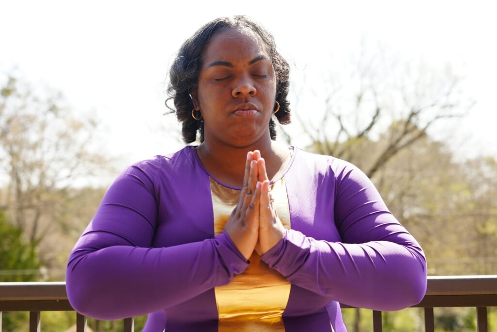 How Cold Plunges Strengthen Mindfulness and Presence: Best Ways