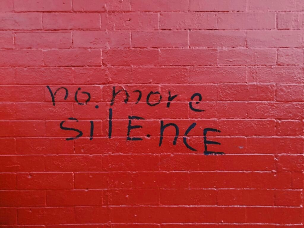 Group Cold Plunging: Should You Talk Or Stay Silent? Group Cold Plunging: Should You Talk Or Stay Silent?